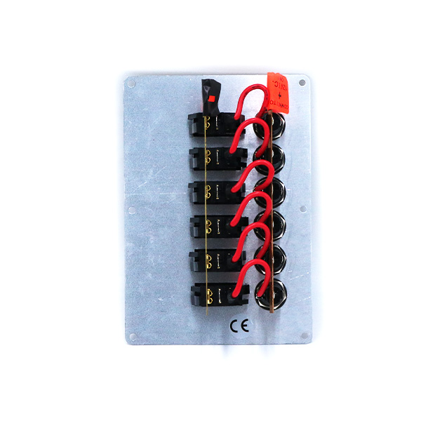 【在庫限り】 サーキット ブレーカー パネル 6スイッチ 240605